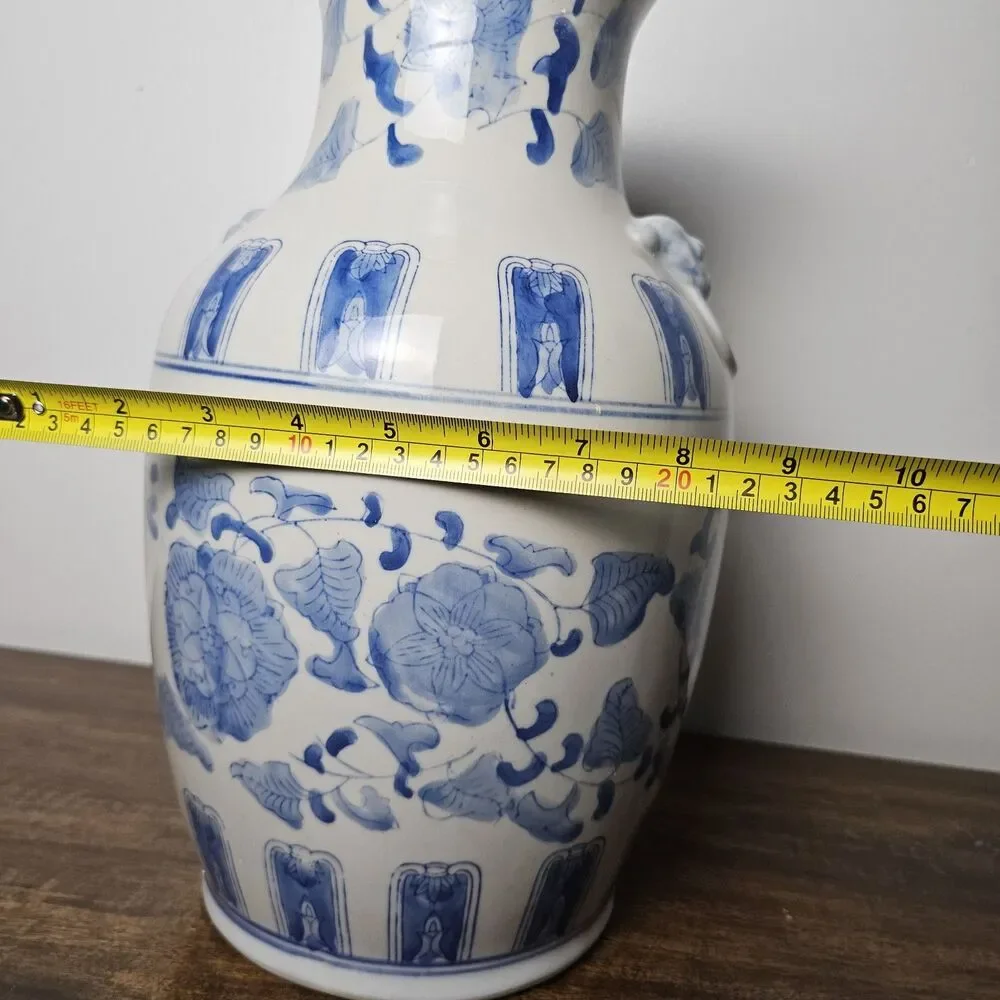 Vintage Chinoiserie Blue White Porcelain Vase Foo Dog Lion Handles Floral 15